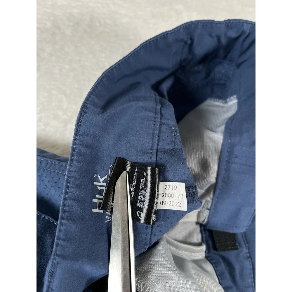 Huk Fishing Performance Blue Cargo Shorts Men's Sz XXL 10